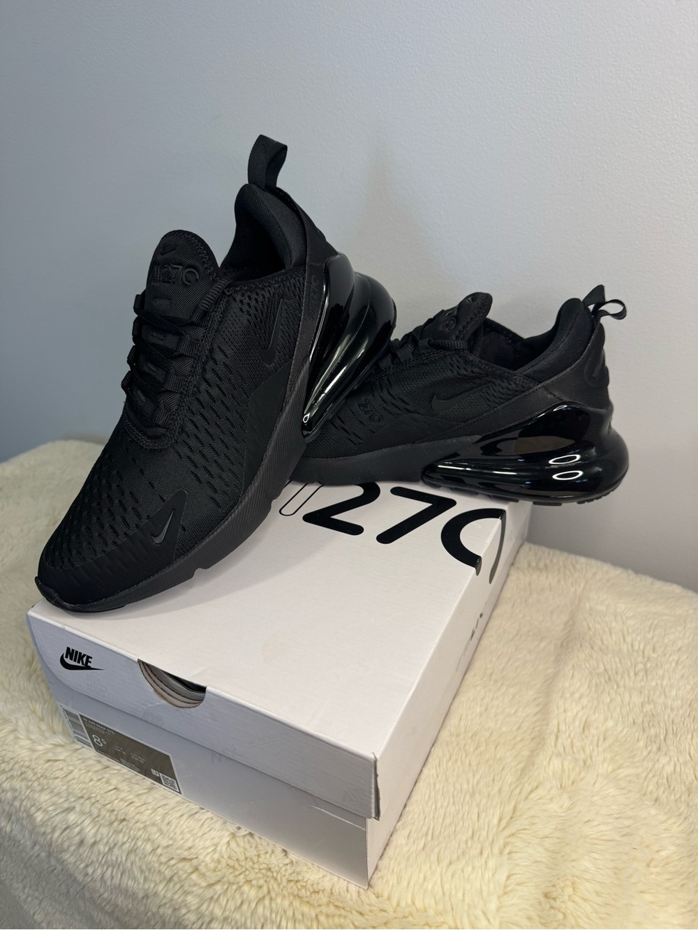 Nike Air Max 270 Women’s Sneakers - Black